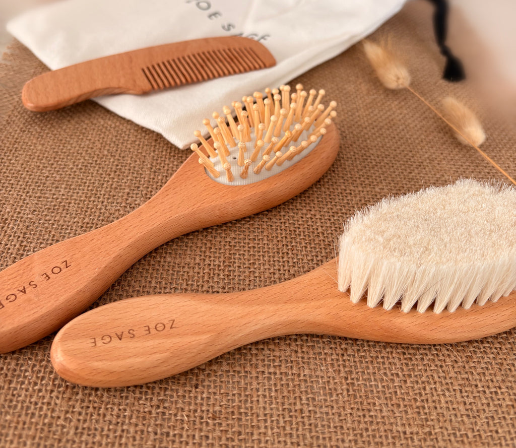 Ensemble brosses et peigne bébé en bois naturel – 3 pièces ultra douces