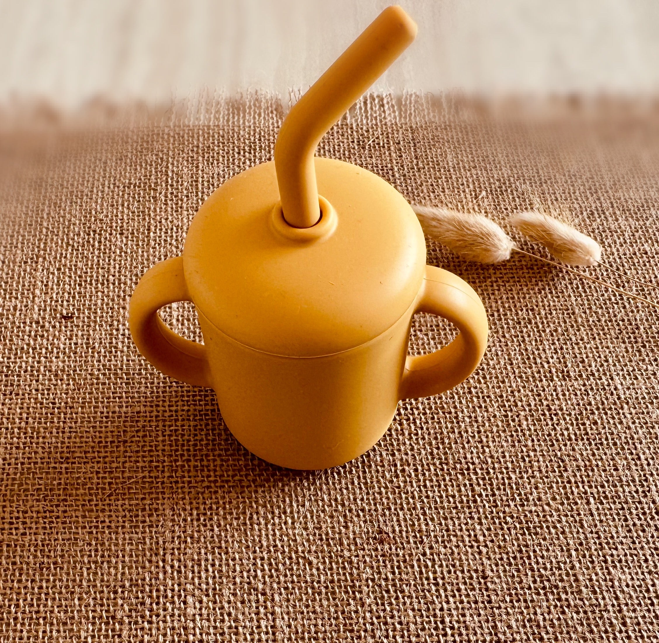 Tasse d'apprentissage avec paille en silicone – Moutarde