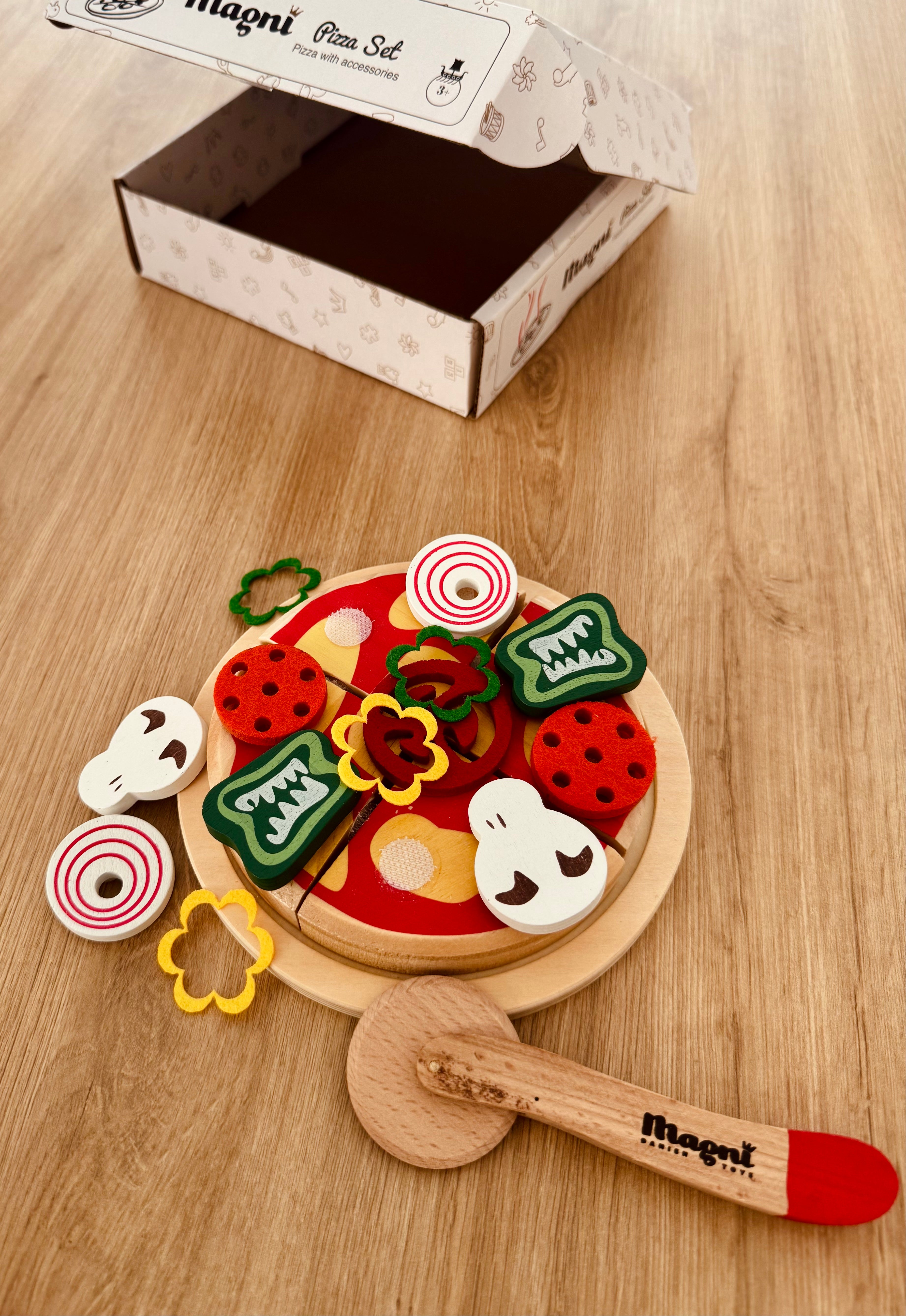 Jeu d'imitation en bois - Pizza & boite
